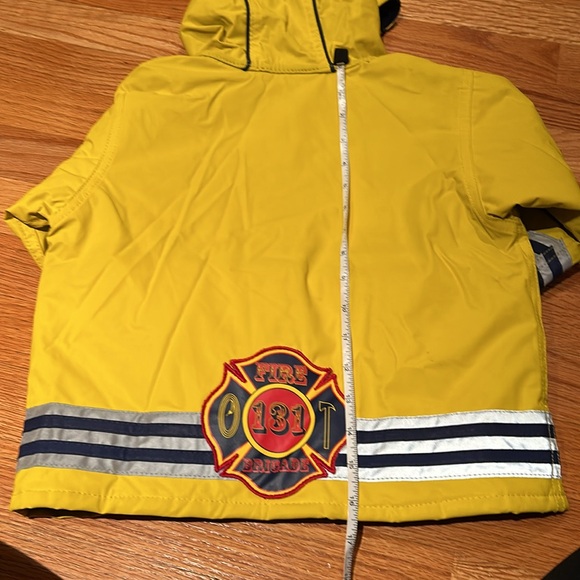 Size 2 raincoat for kids - Picture 12 of 12